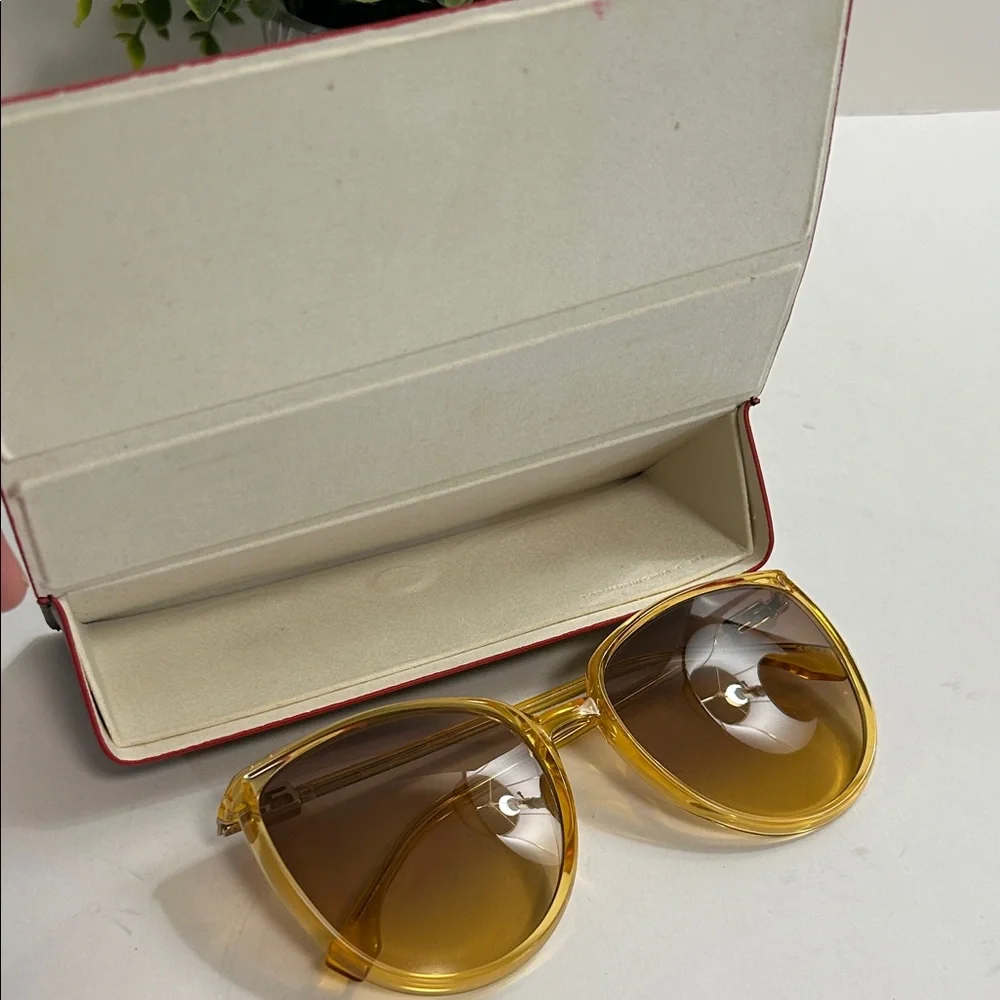 Fendi Gold-Toned Sunglasses - Picture 10 of 17